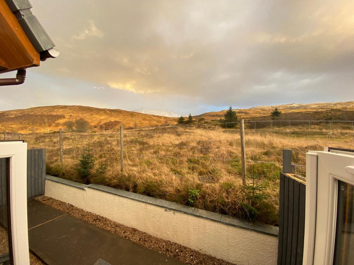 Highland Stays - Ben View Room & Jacuzzi Bath Fort William Buitenkant foto